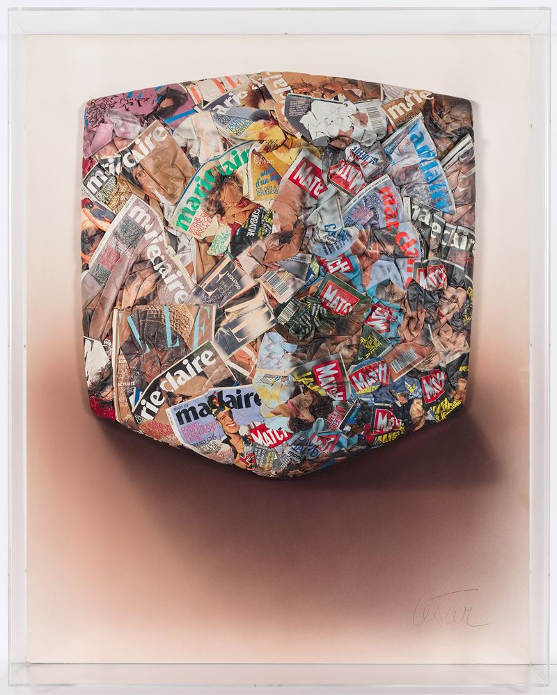 Cesar- Portrait- de- compression- de- journaux marie-claire-100x80cm- César-portrait-de-compression-de-journaux-Marie-Claire-100x80cm